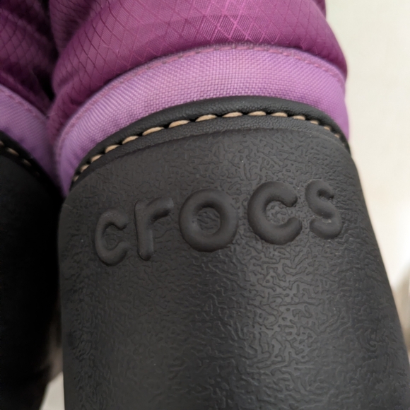 CROCS Pink-Purple Insulated Lace-Up Winter Boots - Picture 8 of 9